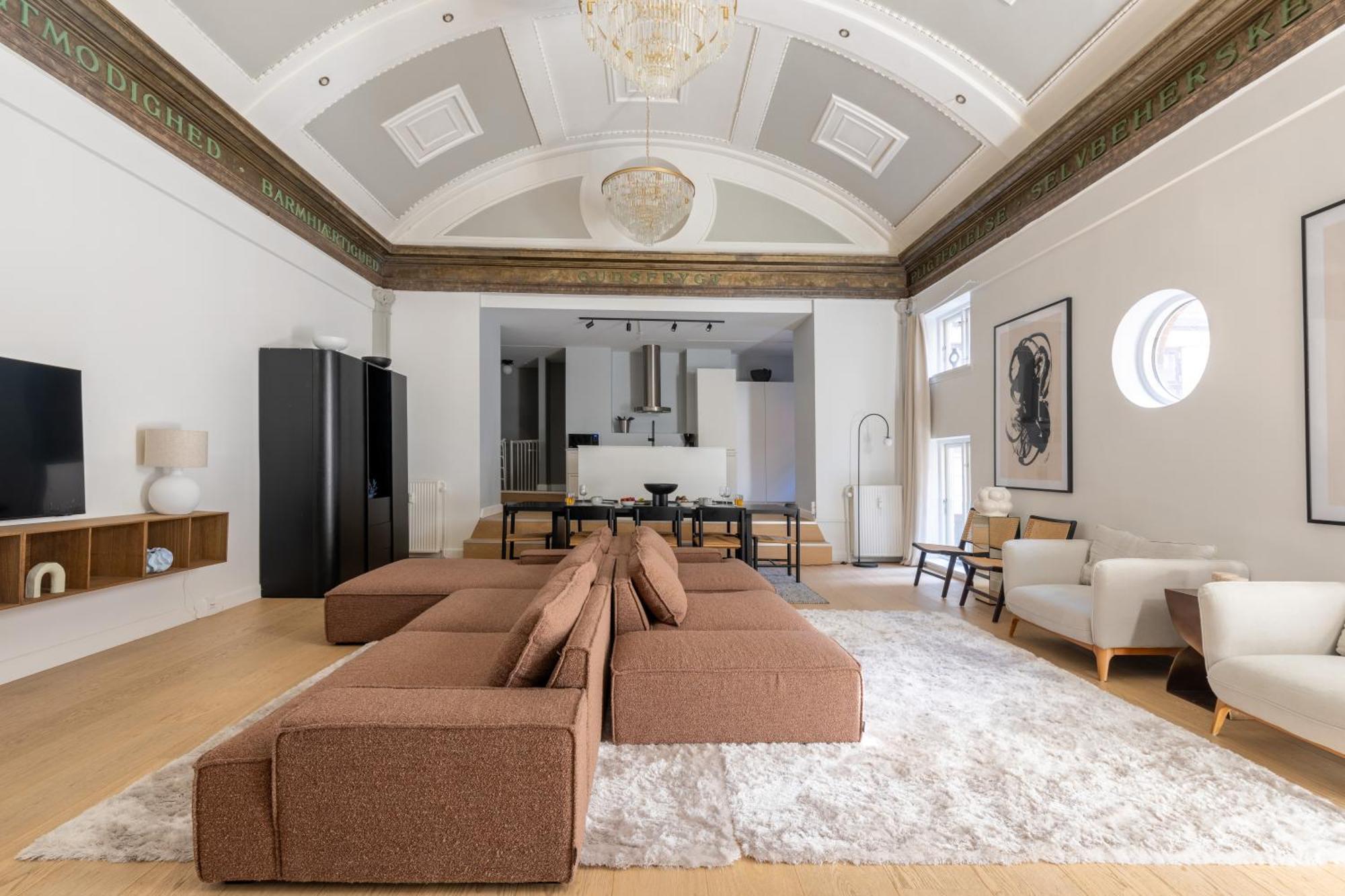 Unique 3 Bedroom Apartment In Vibrant Frederiksberg Kopenhagen Buitenkant foto